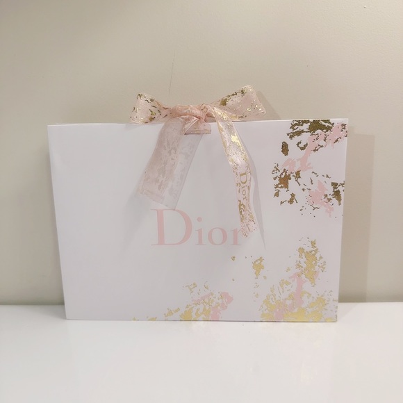 Dior Other - Dior paper gift bag✨